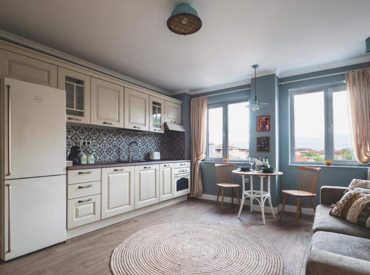 Stylish 1Bd - Free Private Garage Lejlighed Plovdiv Eksteriør billede