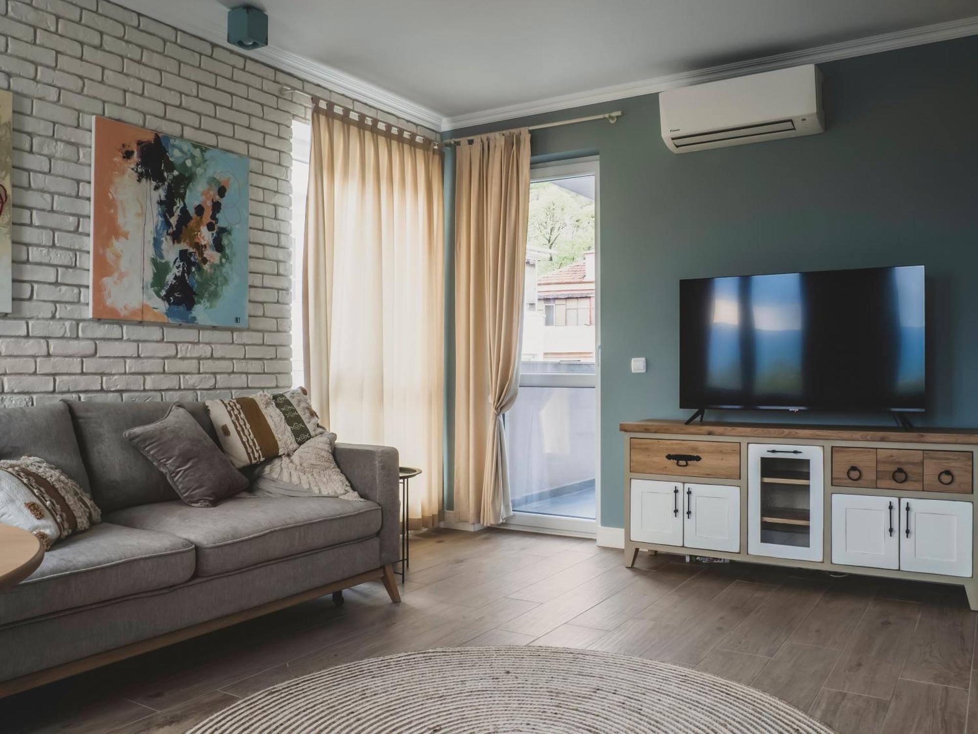 Stylish 1Bd - Free Private Garage Lejlighed Plovdiv Eksteriør billede